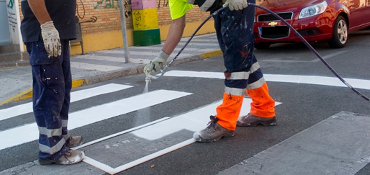 pintando paso de cebra